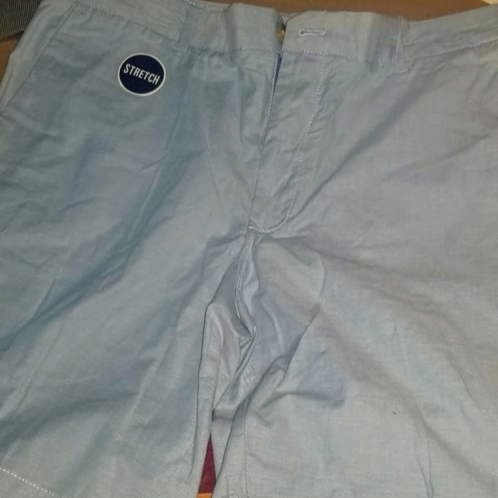 Mens IZOD Sumner  Shorts 34 waist nine long  New